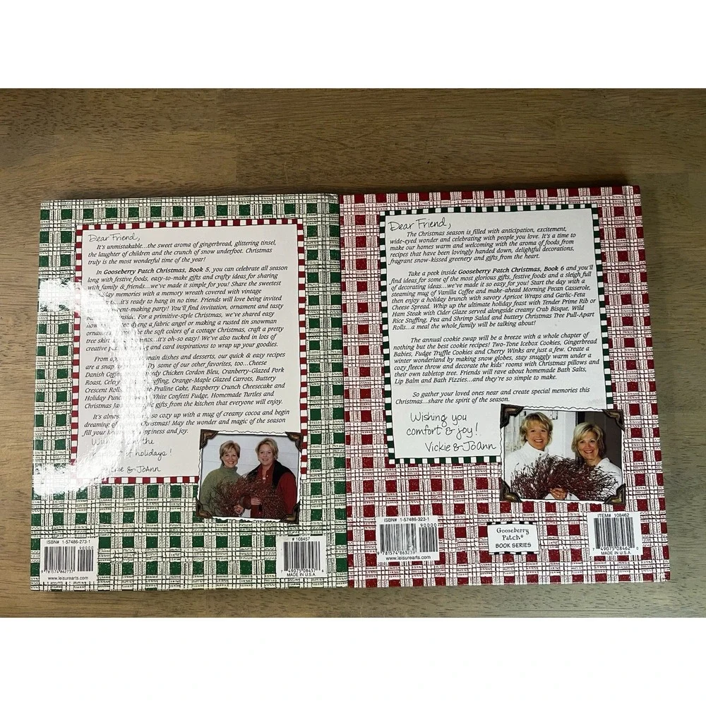 Lot of 2 Vtg Gooseberry Patch Books Christmas Cooking Recipes Crafts Holidays